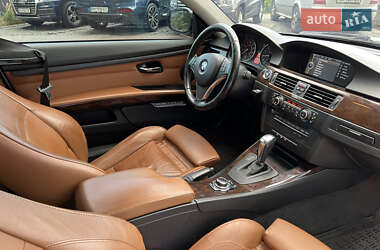 Купе BMW 3 Series 2010 в 