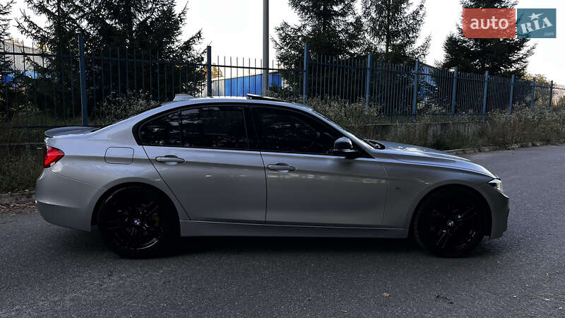 Седан BMW 3 Series 2013 в Гостомеле