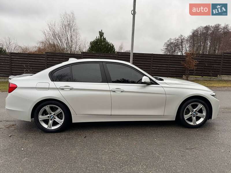 Седан BMW 3 Series 2014 в Киеве