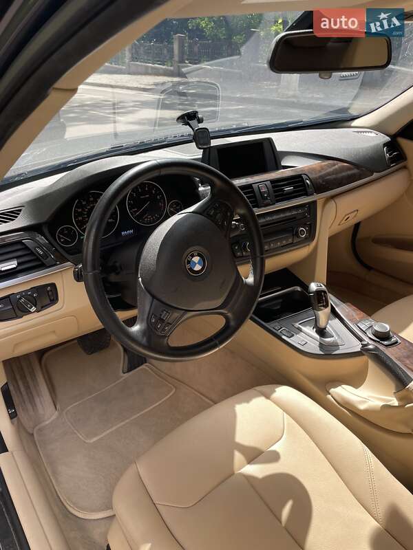 Седан BMW 3 Series 2015 в Каменец-Подольском фото 29 Седан BMW 3 Series 2015 в Каменец-Подольском