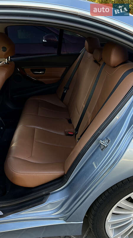 Седан BMW 3 Series 2012 в Кропивницком