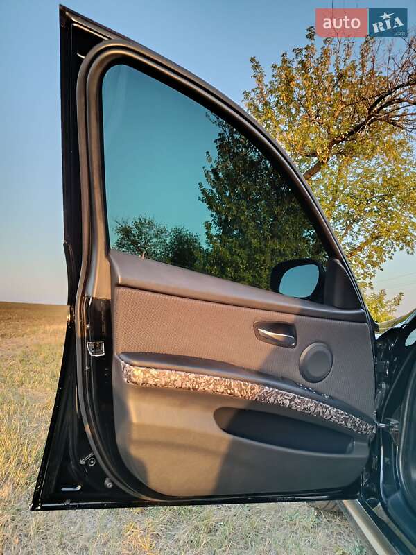 Седан BMW 3 Series 2009 в Днепре фото 21 Седан BMW 3 Series 2009 в Днепре