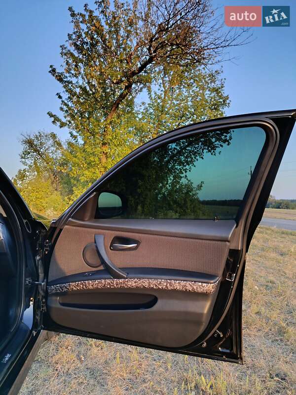 Седан BMW 3 Series 2009 в Днепре фото 30 Седан BMW 3 Series 2009 в Днепре