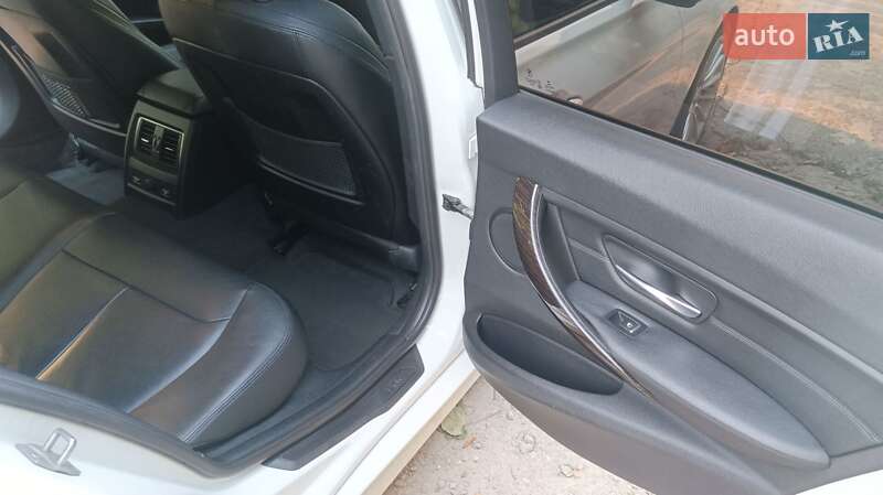 Седан BMW 3 Series 2016 в Днепре фото 10 Седан BMW 3 Series 2016 в Днепре