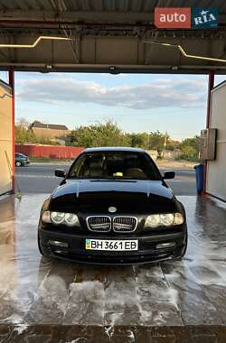 Седан BMW 3 Series 2000 в Черноморске