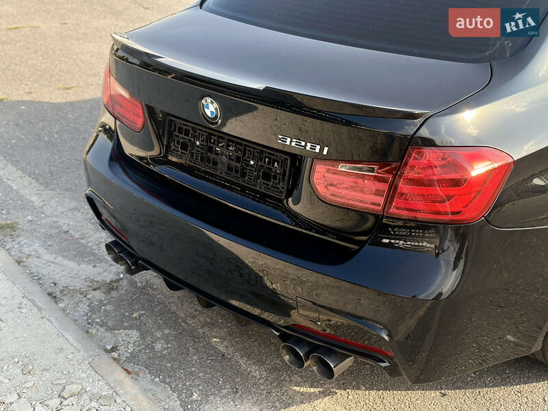 Седан BMW 3 Series 2015 в Харькове