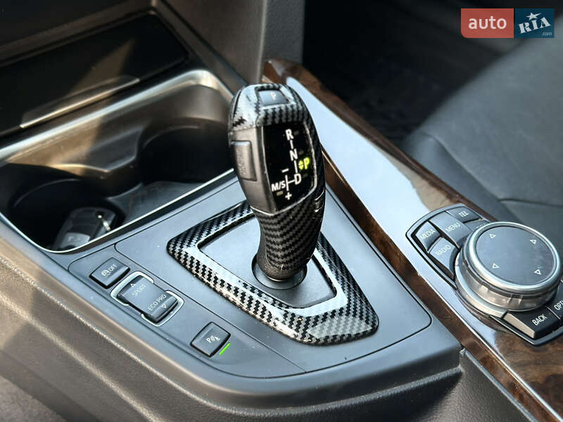 Седан BMW 3 Series 2015 в Харькове