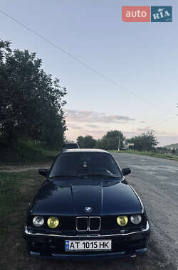 Седан BMW 3 Series 1987 в Вашківцях