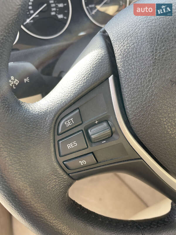 Седан BMW 3 Series 2014 в Киеве