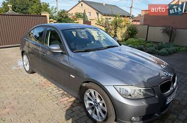 Седан BMW 3 Series 2011 в Черновцах