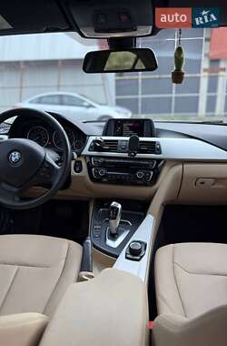 Седан BMW 3 Series 2017 в 