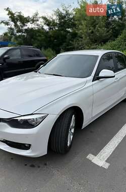 Седан BMW 3 Series 2017 в 