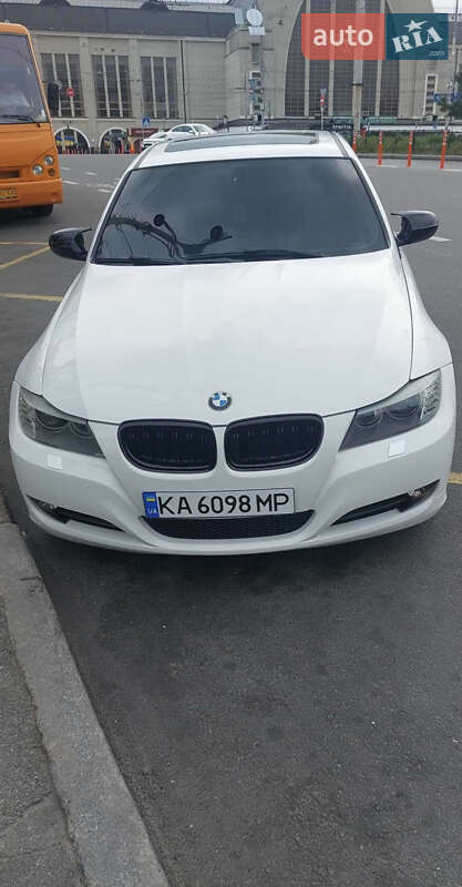 BMW 3 Series 2011 BMW 3 Series 2011