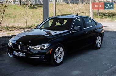 Седан BMW 3 Series 2015 в Вараші