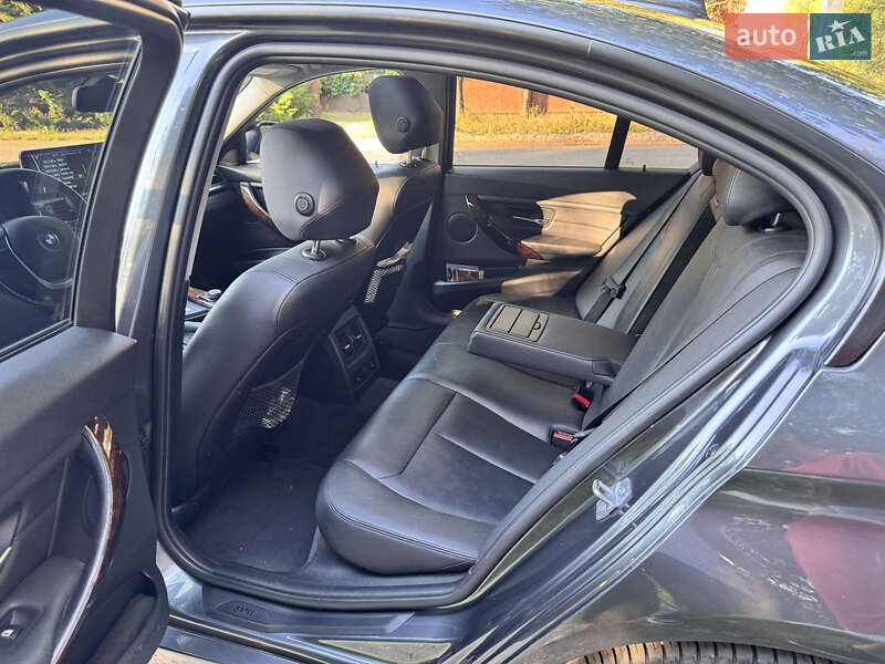 Седан BMW 3 Series 2013 в Харькове
