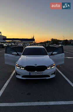 Седан BMW 3 Series 2019 в Черкасах