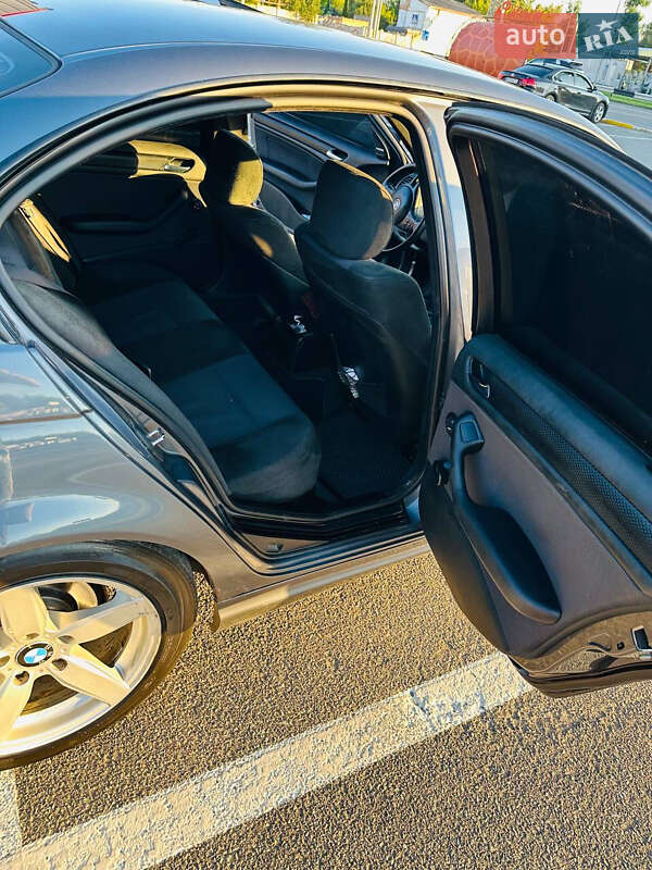 Седан BMW 3 Series 2000 в Ирпене