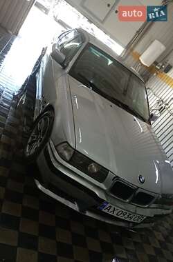 Седан BMW 3 Series 1995 в Днепре