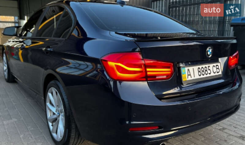 Седан BMW 3 Series 2017 в Киеве