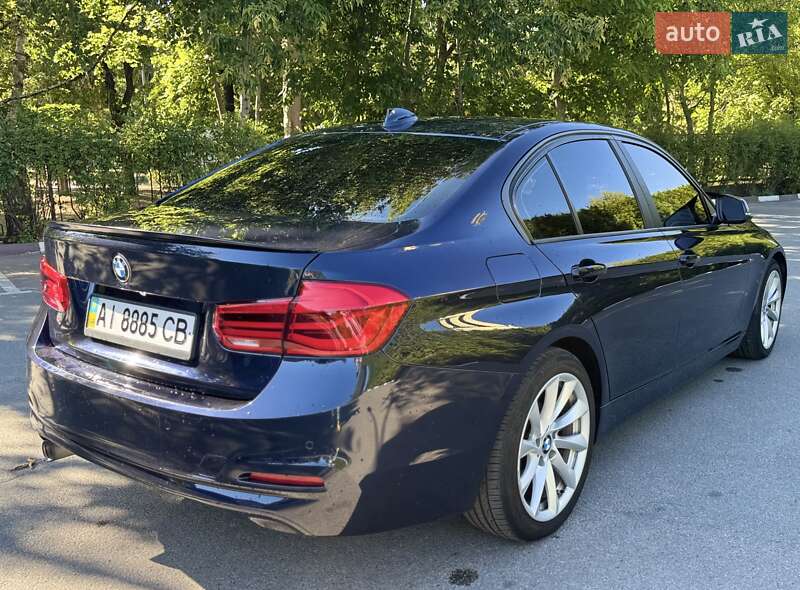 Седан BMW 3 Series 2017 в Киеве