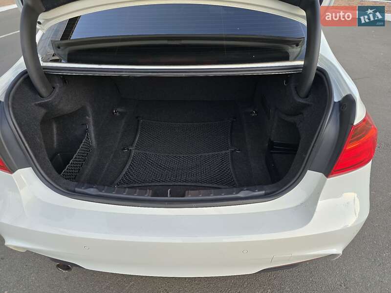 Седан BMW 3 Series 2015 в Одессе фото 3 Седан BMW 3 Series 2015 в Одессе