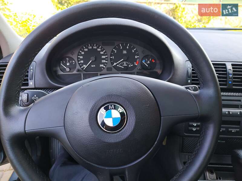 Седан BMW 3 Series 2004 в Луцке