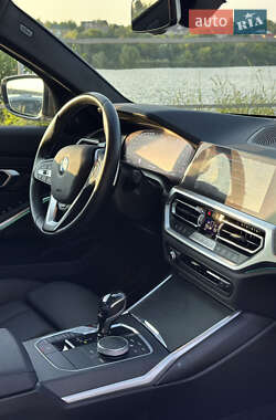 Седан BMW 3 Series 2020 в 