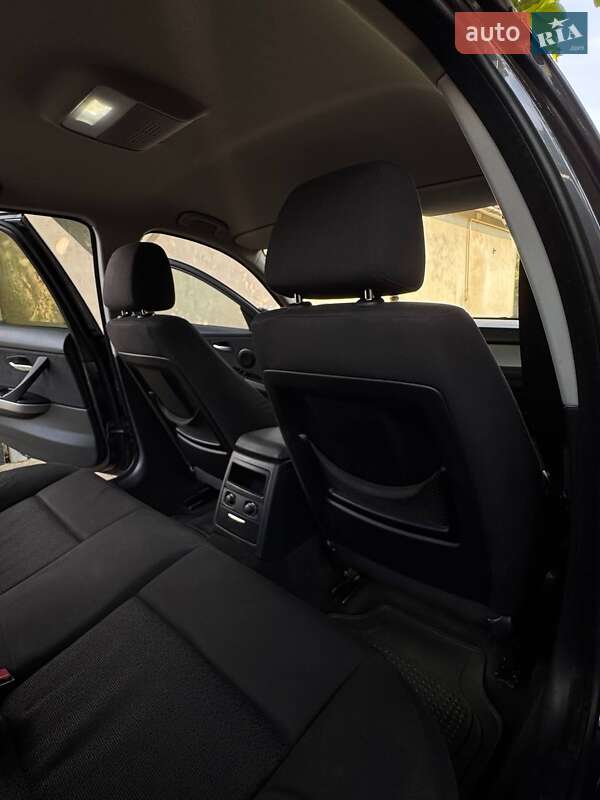 Седан BMW 3 Series 2008 в Ужгороді