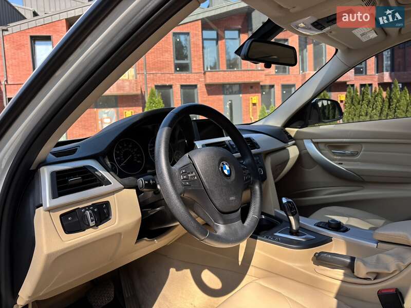 Седан BMW 3 Series 2014 в Киеве