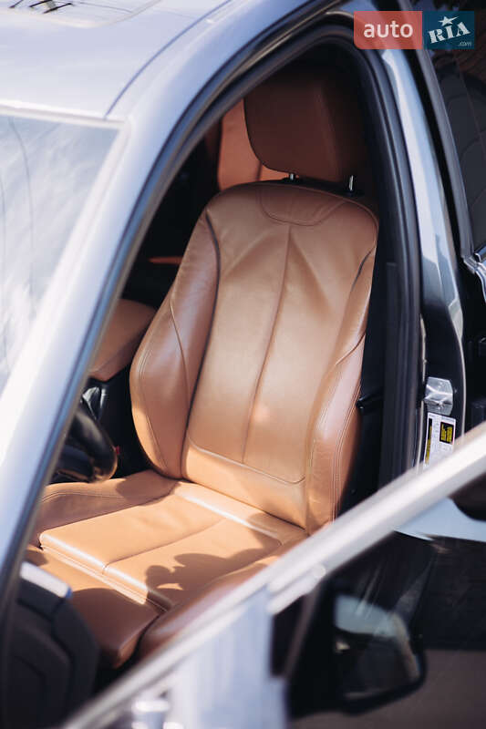 Седан BMW 3 Series 2017 в Виннице