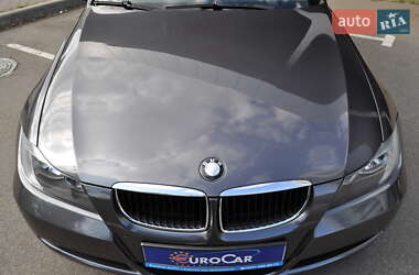 Седан BMW 3 Series 2005 в 