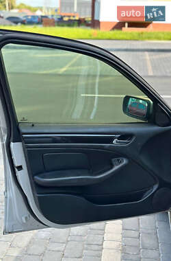 Седан BMW 3 Series 2000 в  фото 16 Седан BMW 3 Series 2000 в