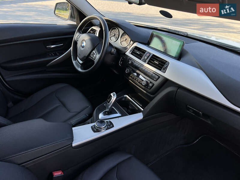 Седан BMW 3 Series 2014 в Ровно