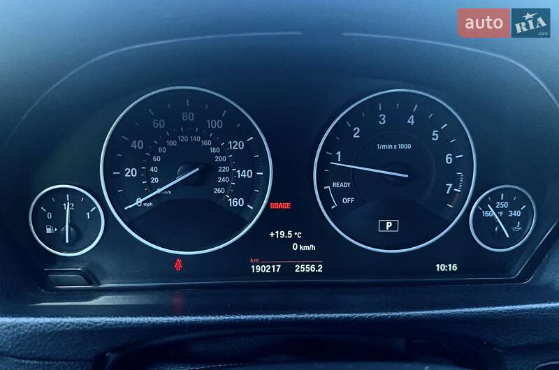 Седан BMW 3 Series 2016 в Киеве