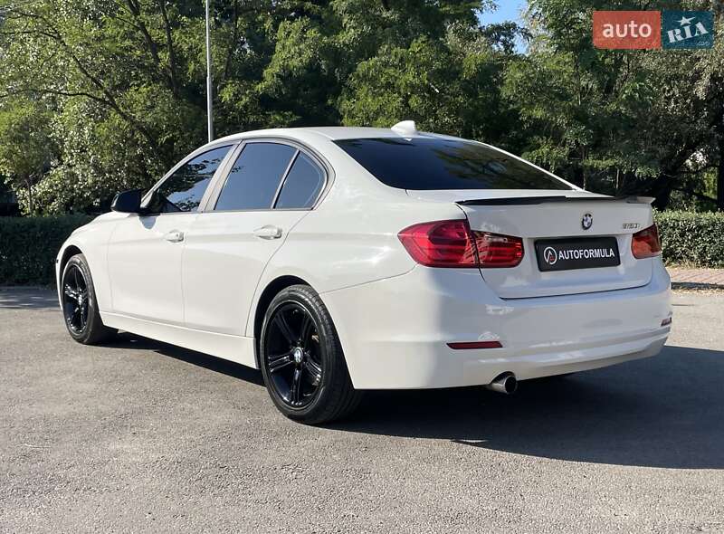Седан BMW 3 Series 2014 в Киеве