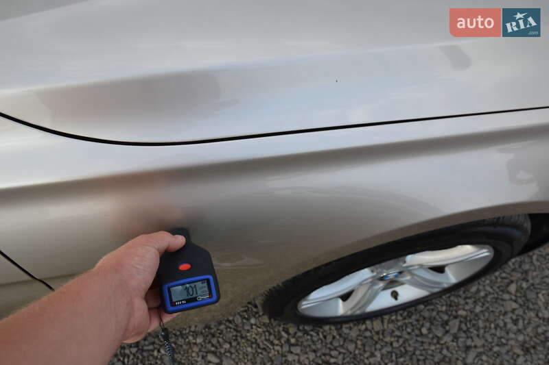 Седан BMW 3 Series 2013 в Луцьку