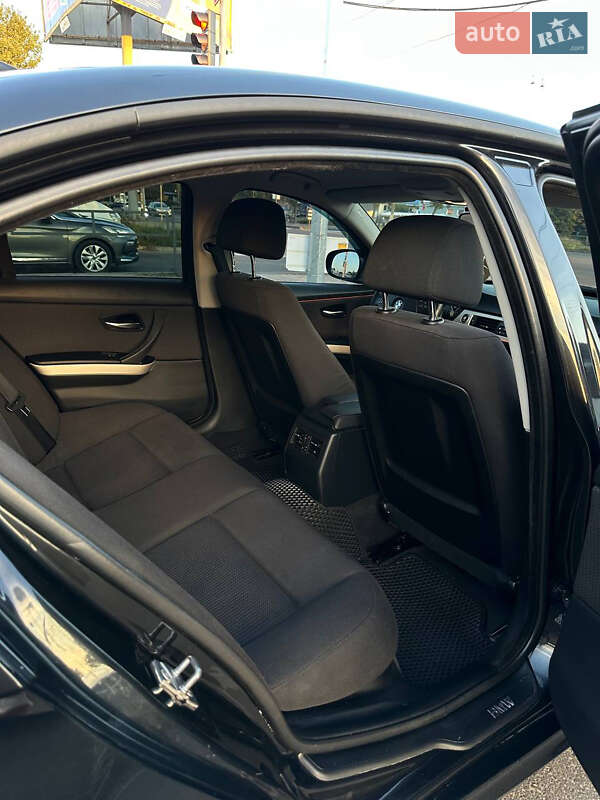 Седан BMW 3 Series 2009 в Житомире