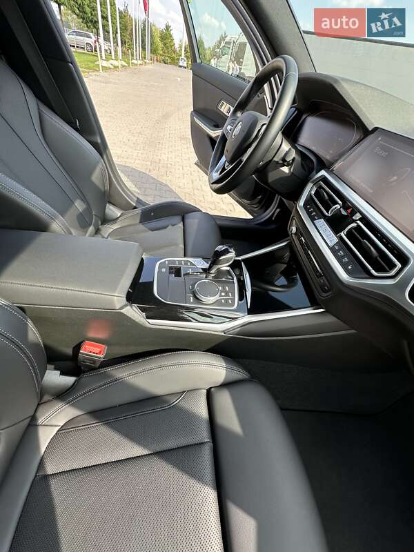 Седан BMW 3 Series 2022 в Києві