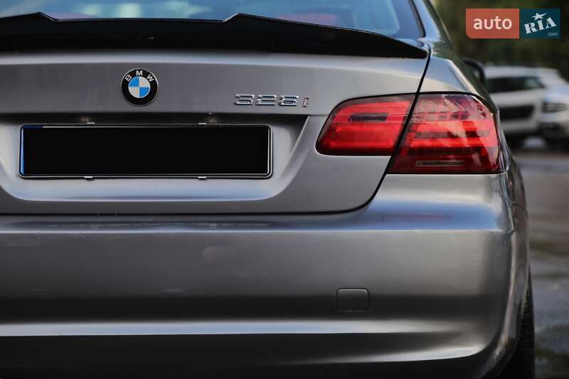 Купе BMW 3 Series 2010 в Киеве