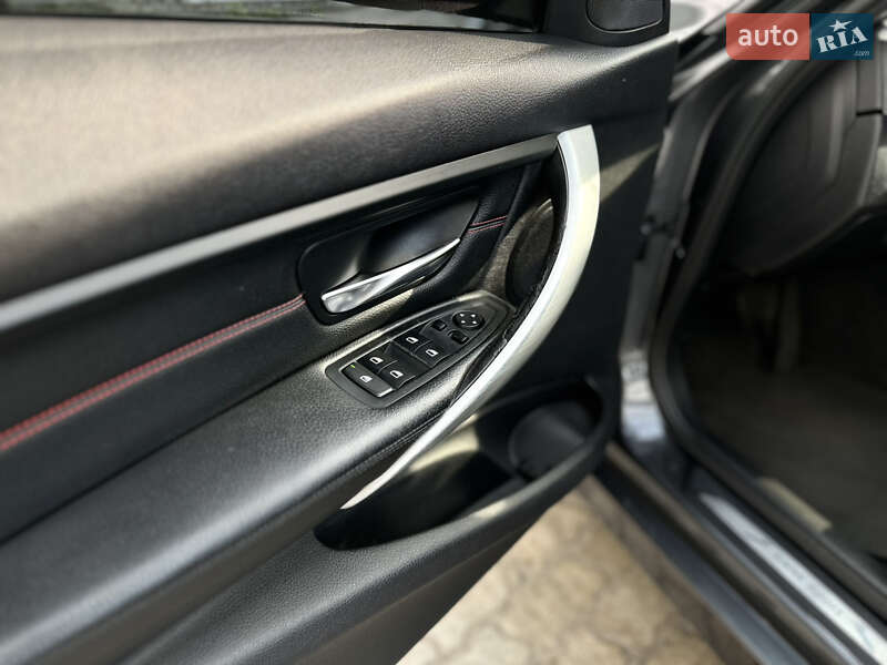Седан BMW 3 Series 2015 в Киеве