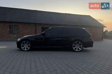 Універсал BMW 3 Series 2009 в  фото 4 Універсал BMW 3 Series 2009 в