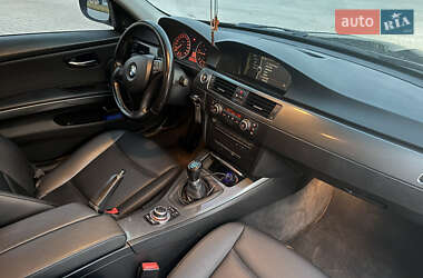 Універсал BMW 3 Series 2009 в  фото 18 Універсал BMW 3 Series 2009 в