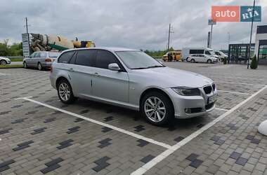 Универсал BMW 3 Series 2011 в Межгорье