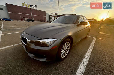 Седан BMW 3 Series 2015 в Києві
