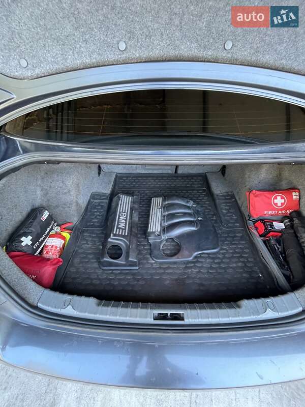 Седан BMW 3 Series 2005 в Запорожье