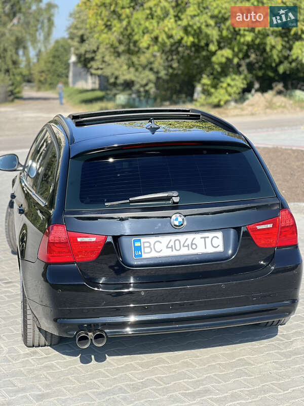 Універсал BMW 3 Series 2011 в Золочеві