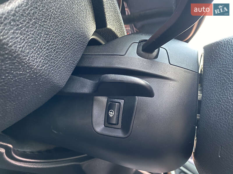 Седан BMW 3 Series 2013 в Одесі