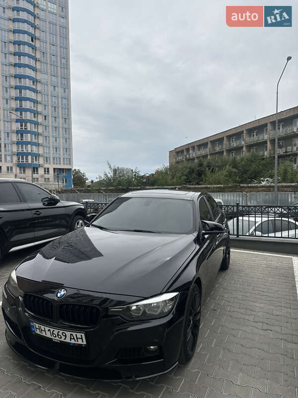 Седан BMW 3 Series 2016 в Одесі