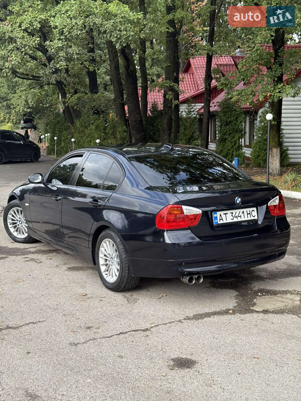 Седан BMW 3 Series 2006 в Ивано-Франковске