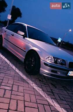 Седан BMW 3 Series 1999 в Запорожье